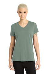 District Women's Perfect Weight V-Neck Tee DM1170L