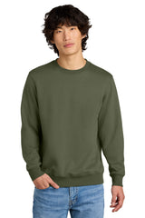 District Perfect Weight Fleece Crew DT1106