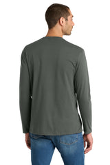 District Very Important Tee Long Sleeve DT6200