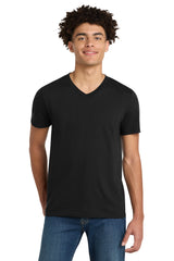 District Very Important Tee V-Neck DT6500