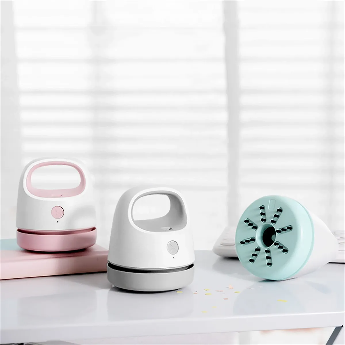 Mini Desktop Vacuum Cleaner Rechargeable - XH6739